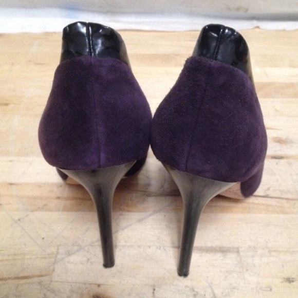 🌟HP🌟L.A.M.B.Gwen Stefani Dice Heels Plum Suede 8 - Picture 3 of 8